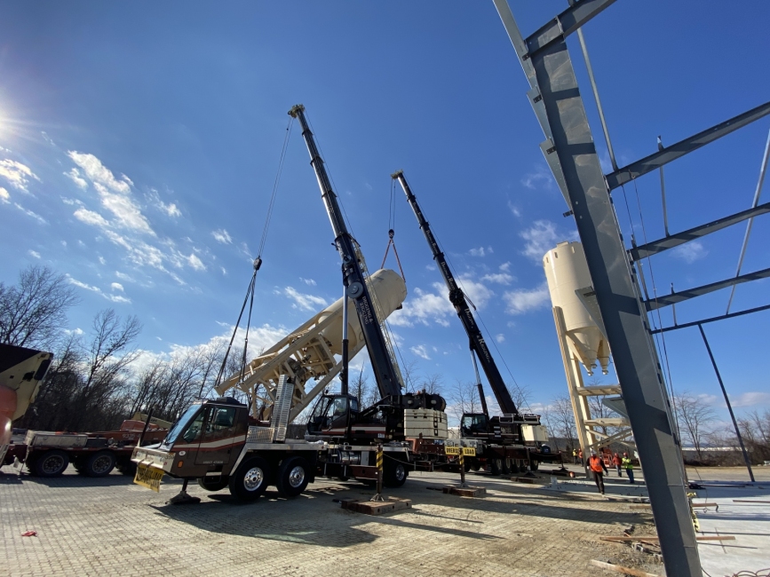 Grove TMS9000E & Liebherr LTM 1130-5.1