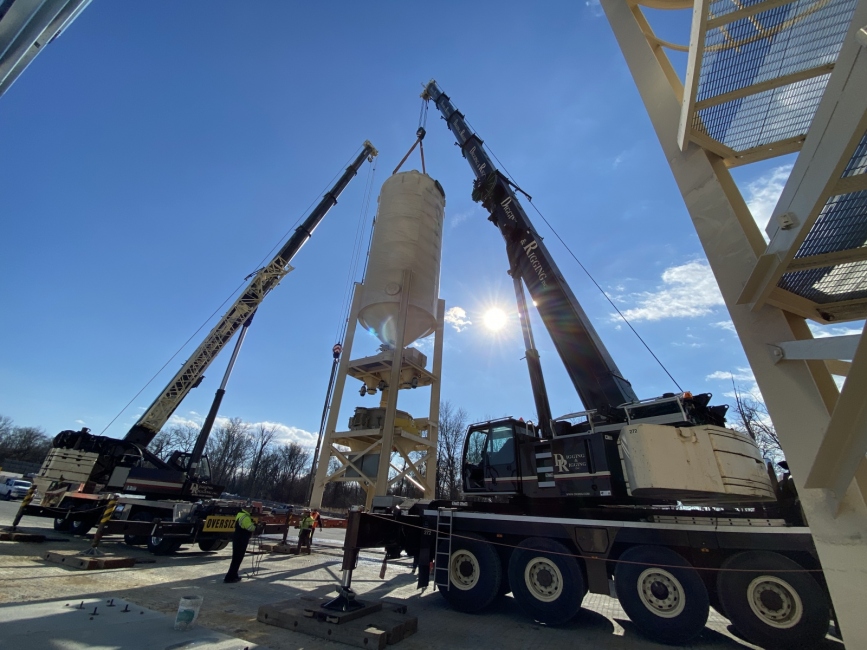 Grove TMS9000E & Liebherr LTM 1130-5.1